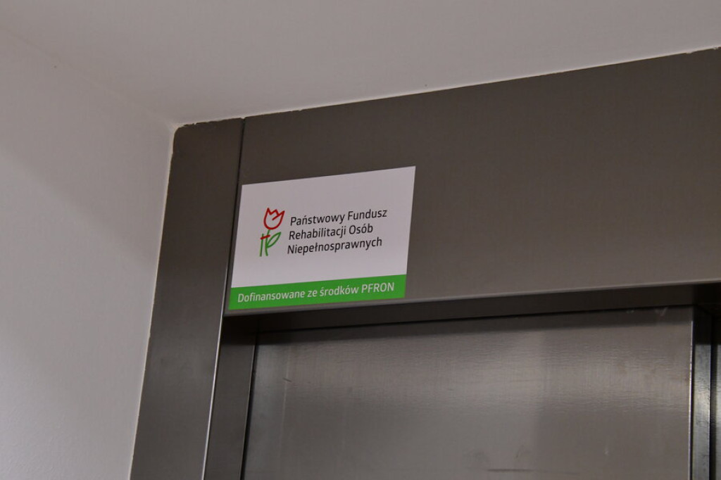 Zamontowano windę w szkole w Kiełczewie