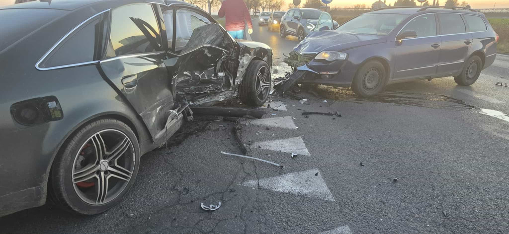 Zderzenie na skrzyżowaniu Śmigielskiej z obwodnicą