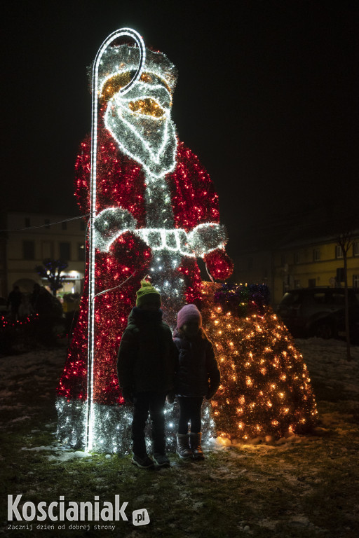W Czempiniu odpalono świąteczne iluminacje