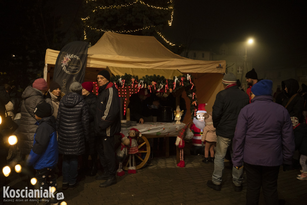 W Czempiniu odpalono świąteczne iluminacje