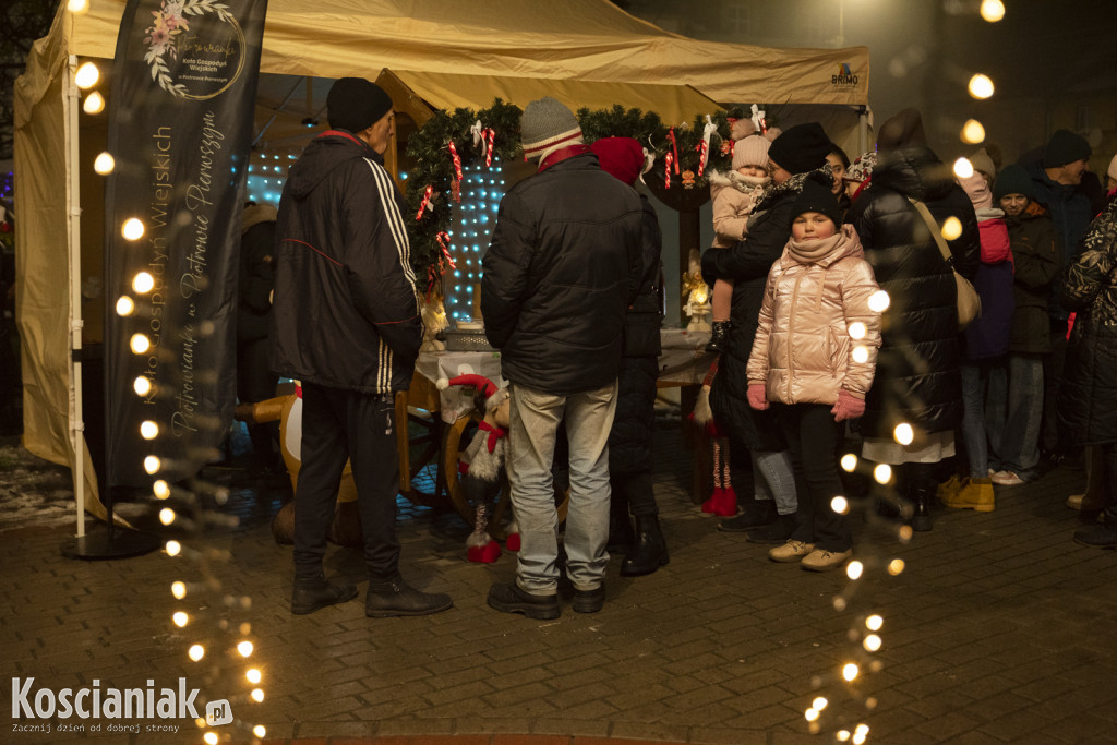 W Czempiniu odpalono świąteczne iluminacje