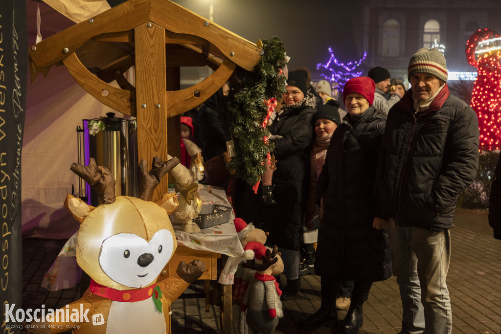 W Czempiniu odpalono świąteczne iluminacje