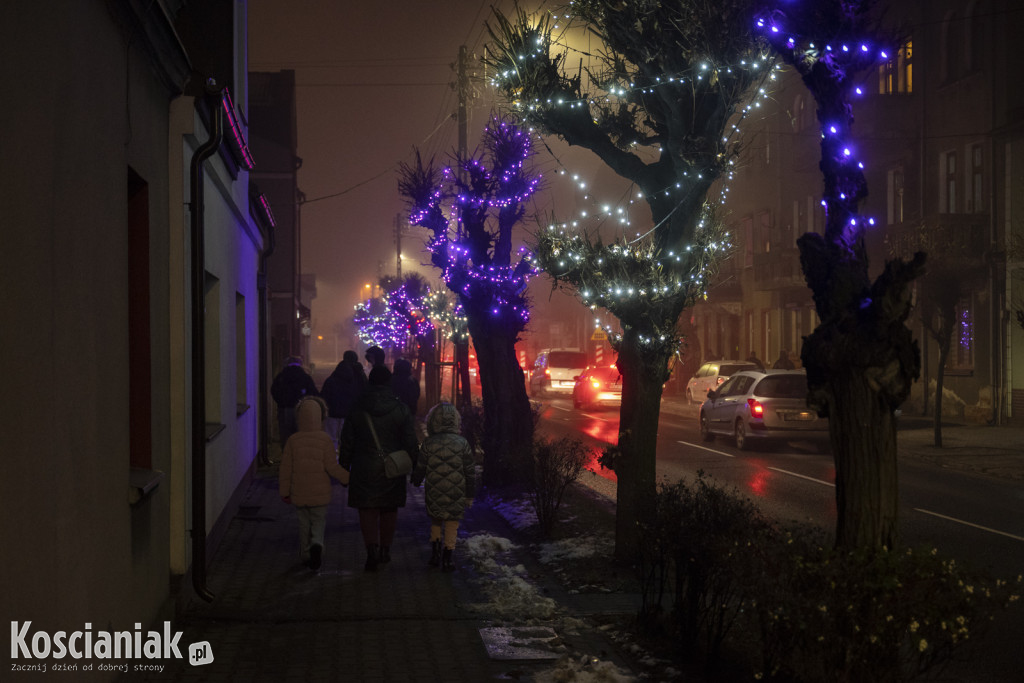 W Czempiniu odpalono świąteczne iluminacje