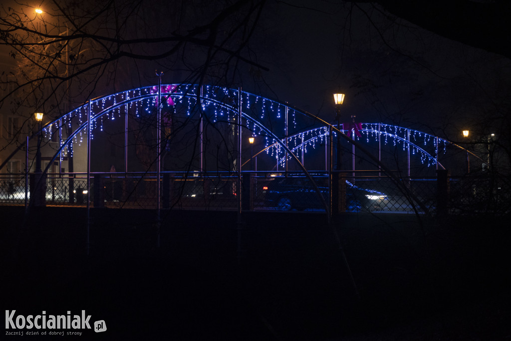 Świąteczne iluminacje w Kościanie już świecą