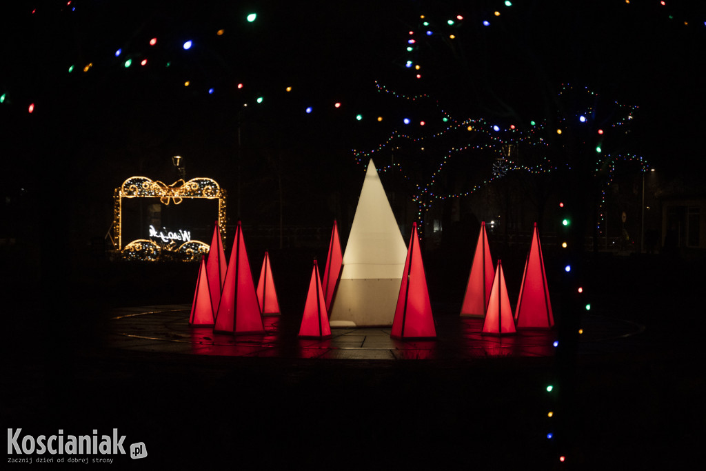 Świąteczne iluminacje w Kościanie już świecą