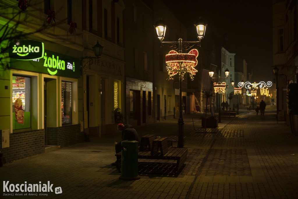 Świąteczne iluminacje w Kościanie już świecą
