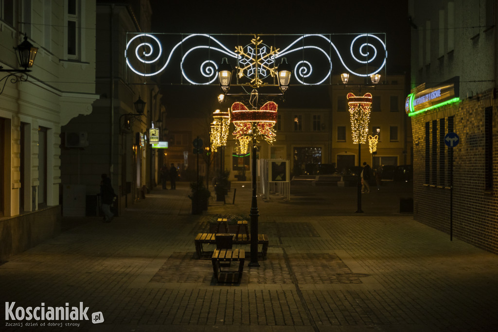 Świąteczne iluminacje w Kościanie już świecą