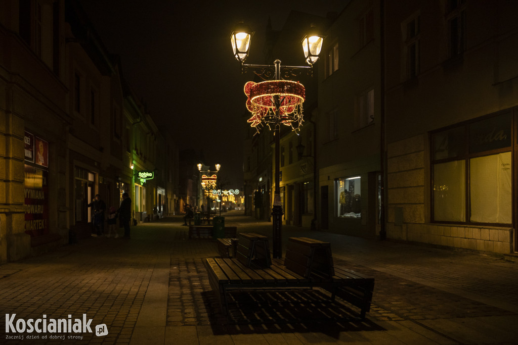Świąteczne iluminacje w Kościanie już świecą