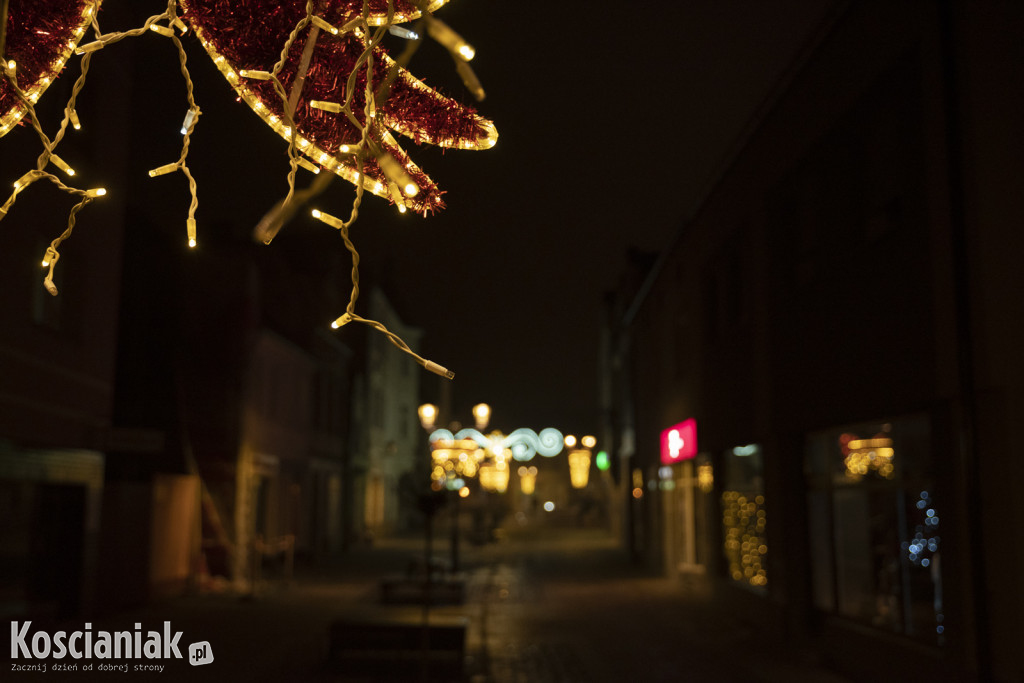 Świąteczne iluminacje w Kościanie już świecą