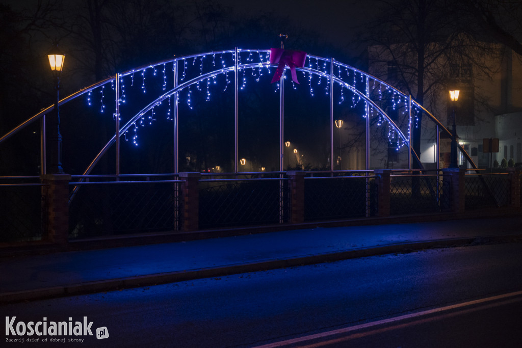 Świąteczne iluminacje w Kościanie już świecą