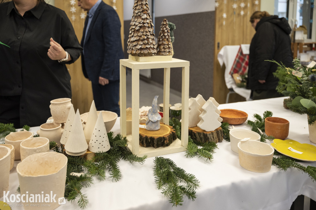 Rękodzieło bożonarodzeniowe w Domu Samopomocy