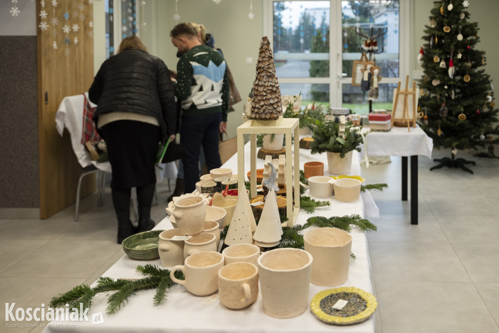 Rękodzieło bożonarodzeniowe w Domu Samopomocy