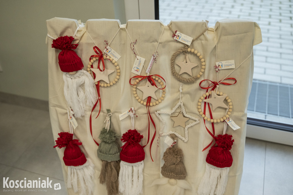 Rękodzieło bożonarodzeniowe w Domu Samopomocy