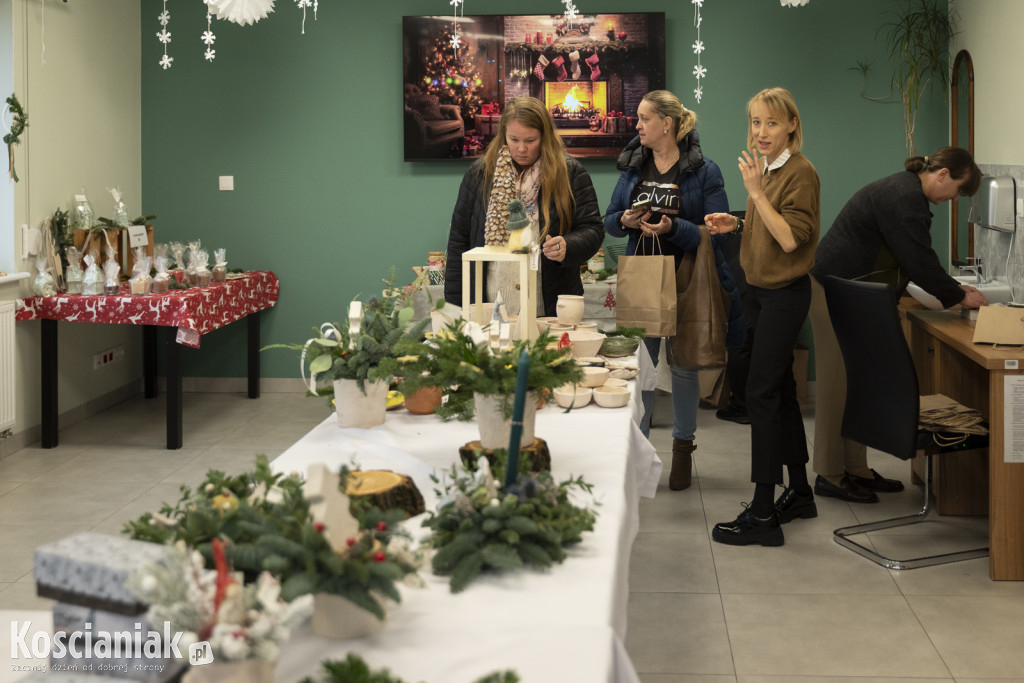 Rękodzieło bożonarodzeniowe w Domu Samopomocy