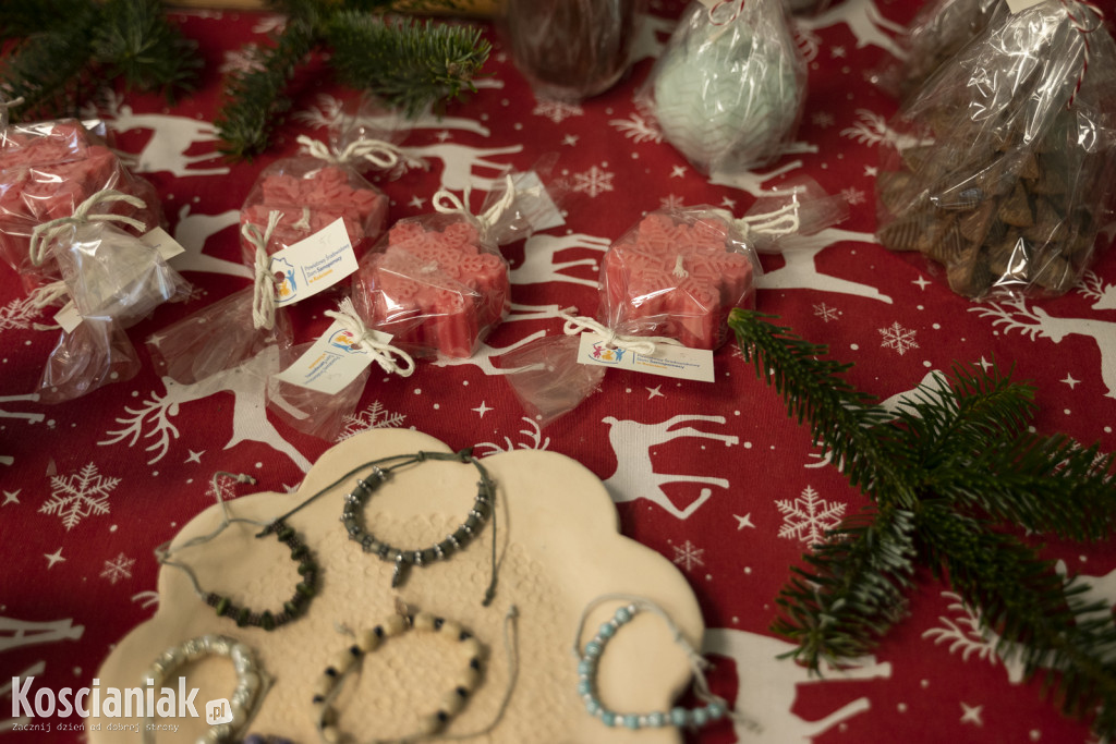 Rękodzieło bożonarodzeniowe w Domu Samopomocy