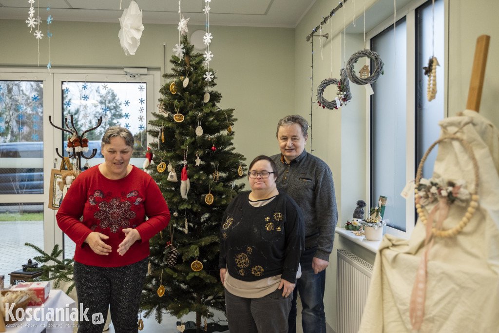 Rękodzieło bożonarodzeniowe w Domu Samopomocy