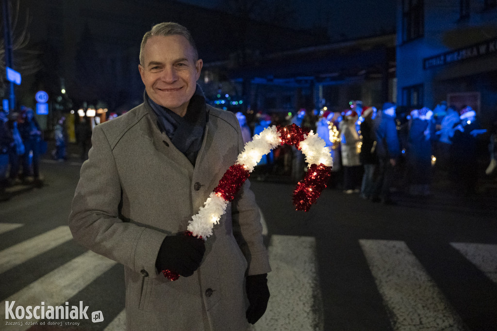 Parada Mikołajkowa przeszła ulicami Kościana