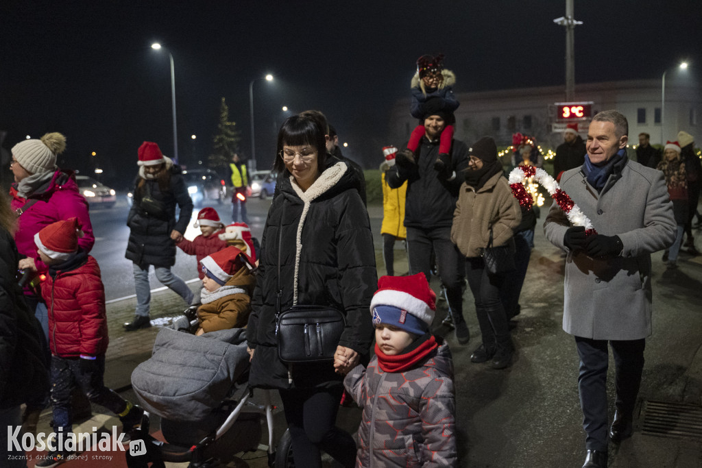Parada Mikołajkowa przeszła ulicami Kościana