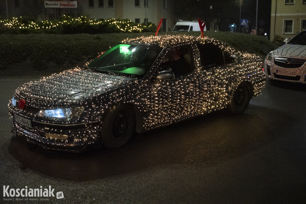 Parada Mikołajkowa przeszła ulicami Kościana