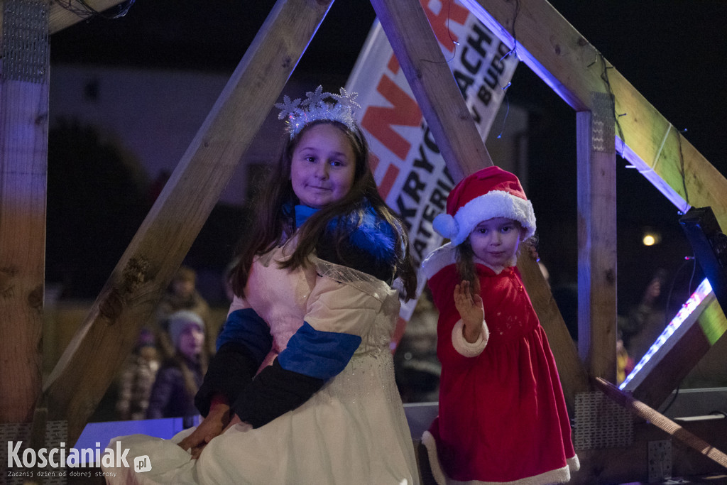 Parada Mikołajkowa przeszła ulicami Kościana