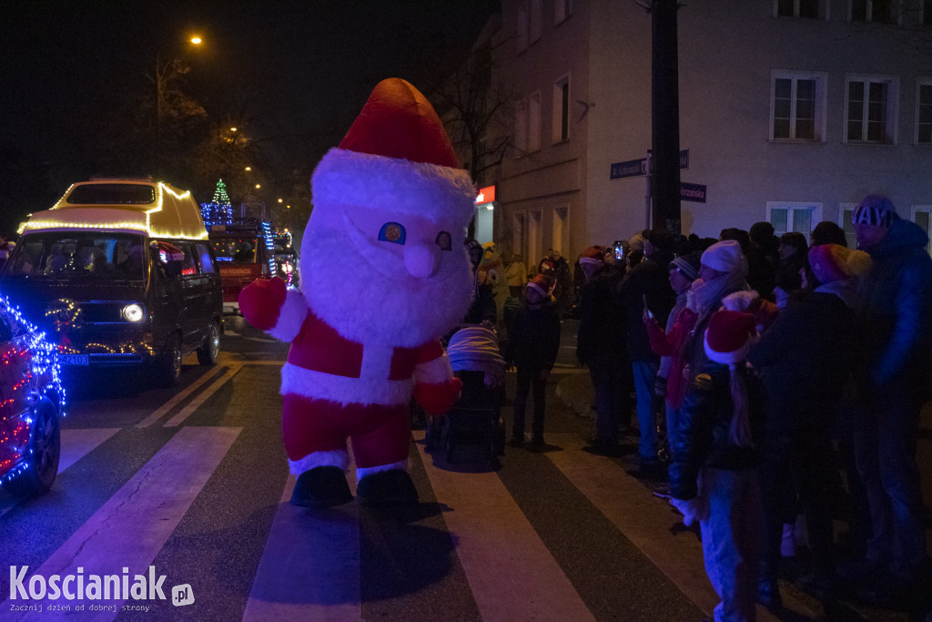 Parada Mikołajkowa przeszła ulicami Kościana
