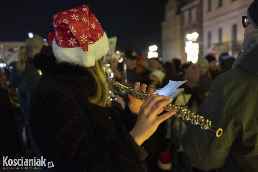 Parada Mikołajkowa przeszła ulicami Kościana