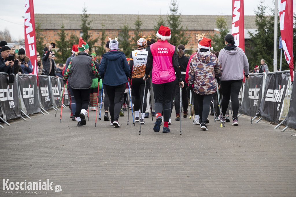 Bieg Elfa w Pogoni za Mikołajem w Krzywiniu