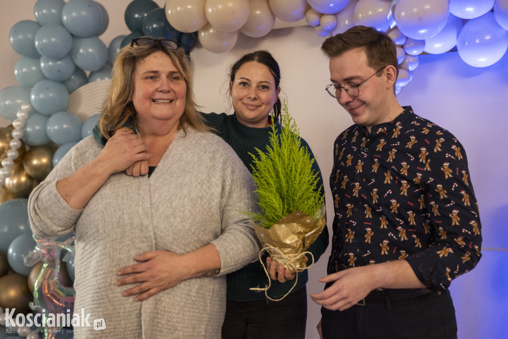 Wspólne zdobienie pierników z Dziećmi Niezwykłymi