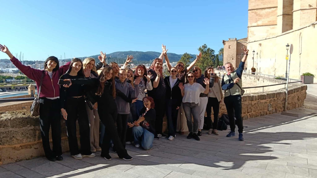 Wyjazd na Majorkę śladami Chopina uczennic Czwórki