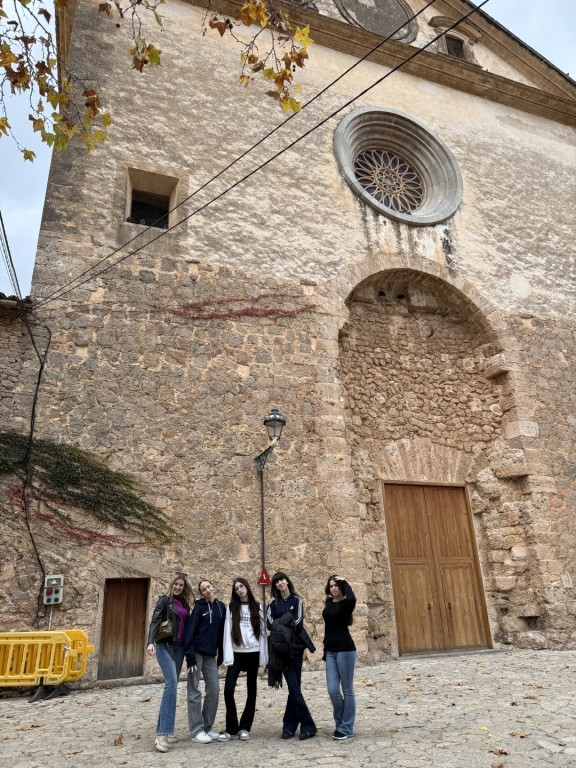 Wyjazd na Majorkę śladami Chopina uczennic Czwórki