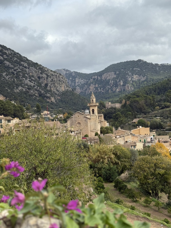 Wyjazd na Majorkę śladami Chopina uczennic Czwórki
