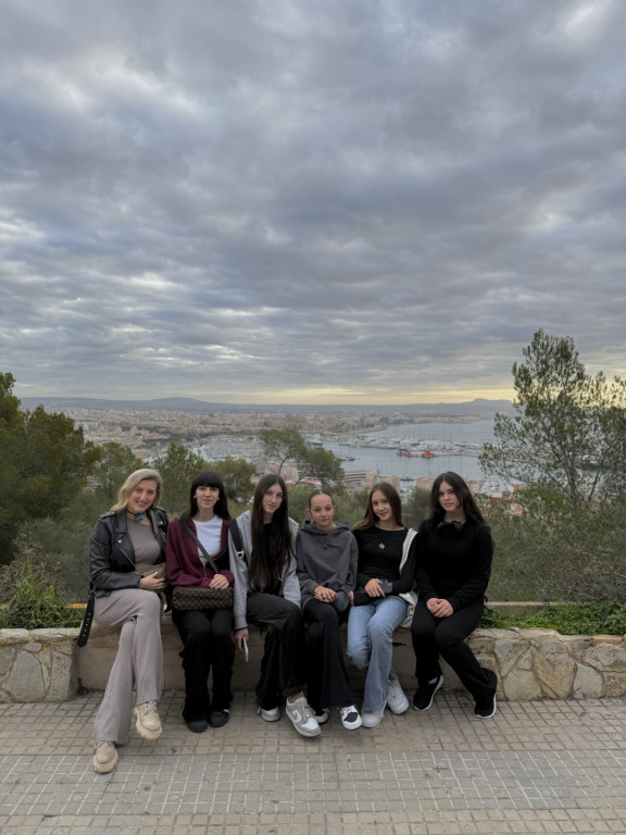 Wyjazd na Majorkę śladami Chopina uczennic Czwórki