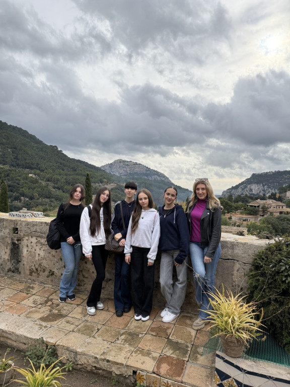 Wyjazd na Majorkę śladami Chopina uczennic Czwórki