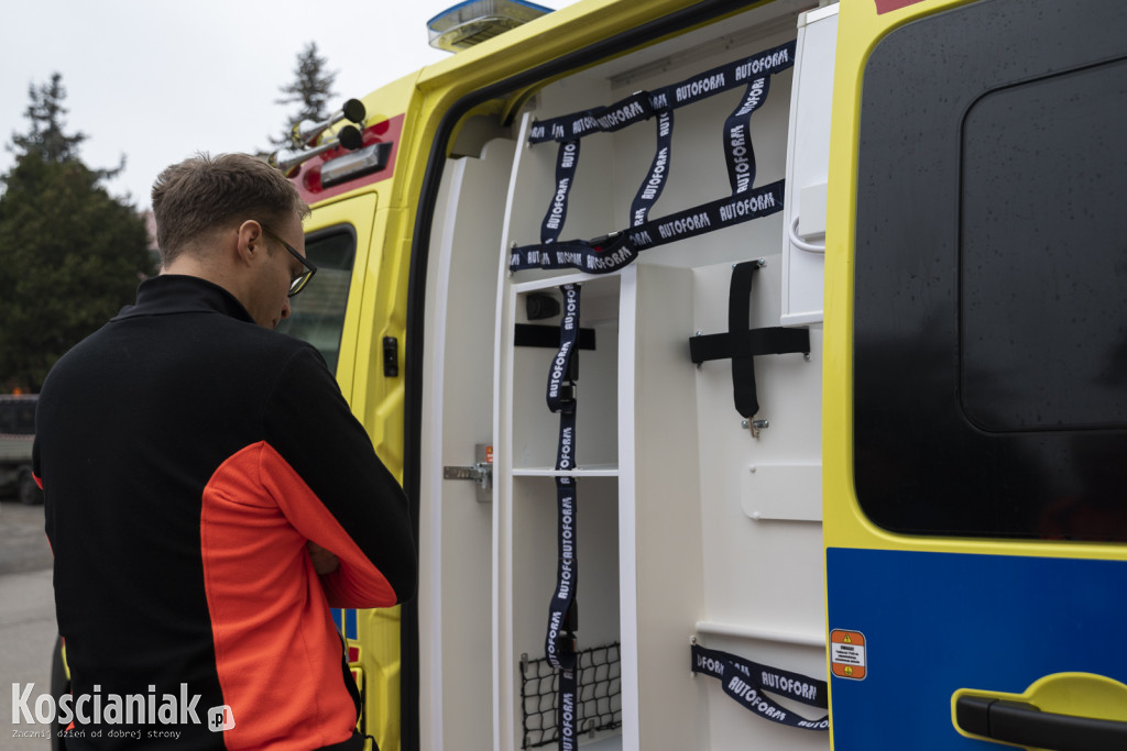 Nowa karetka dla kościańskiego szpitala!