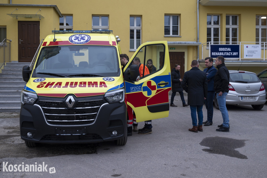 Nowa karetka dla kościańskiego szpitala!