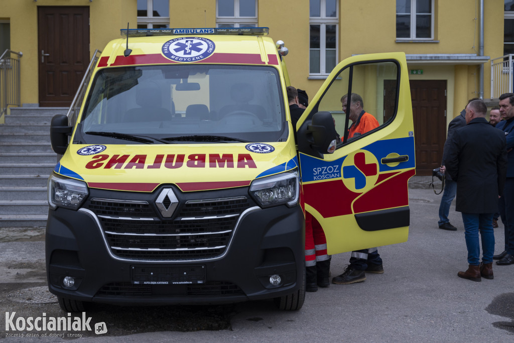Nowa karetka dla kościańskiego szpitala!
