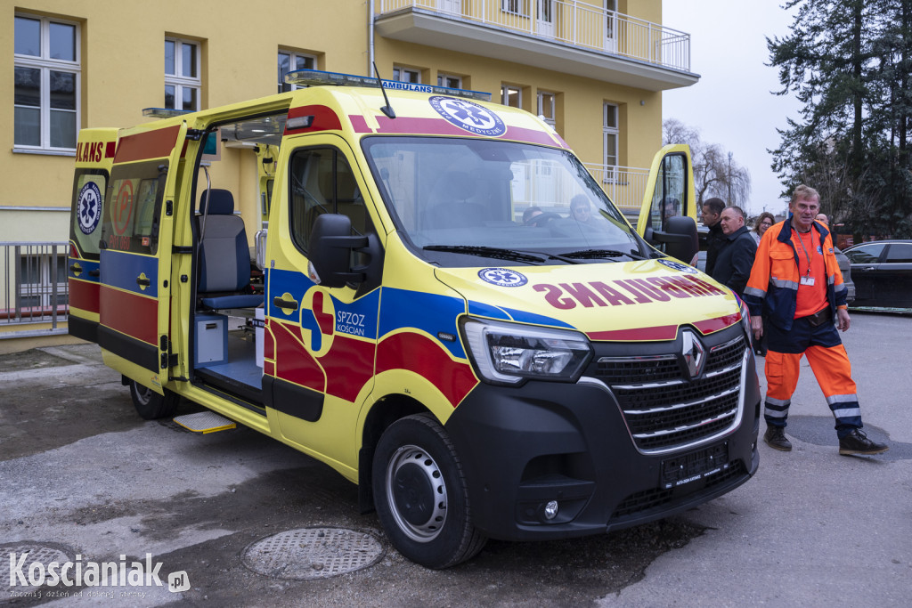 Nowa karetka dla kościańskiego szpitala!