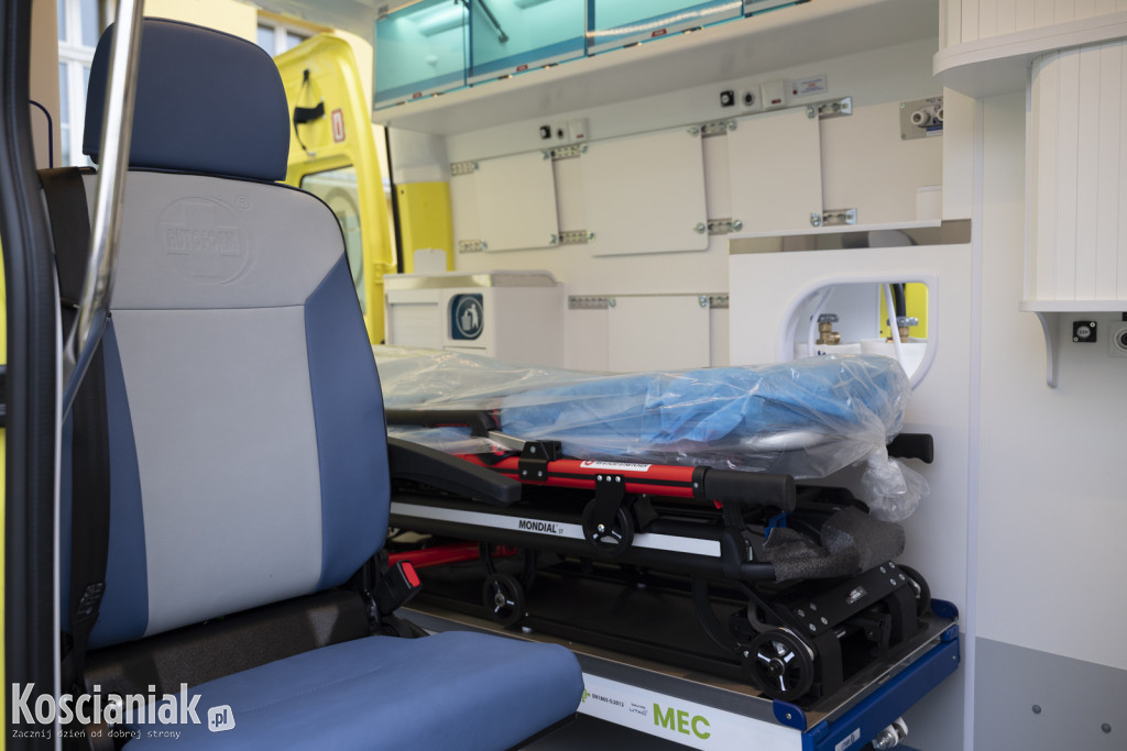 Nowa karetka dla kościańskiego szpitala!