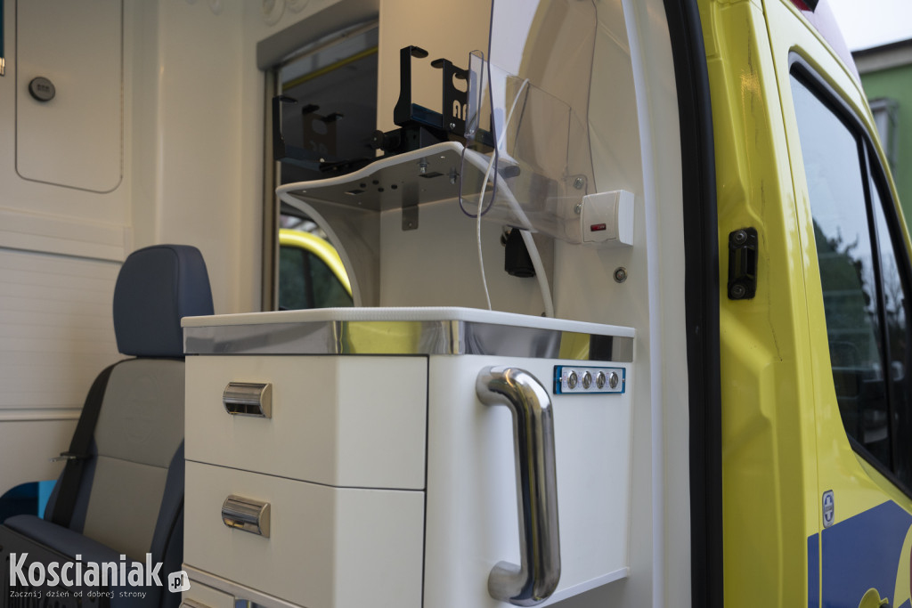 Nowa karetka dla kościańskiego szpitala!