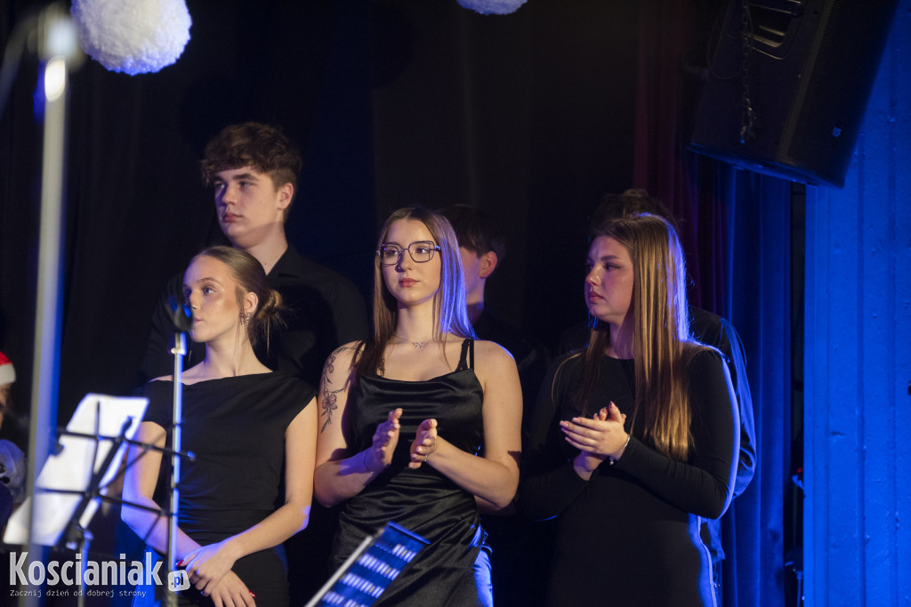 Świąteczny koncert kościańskich artystów