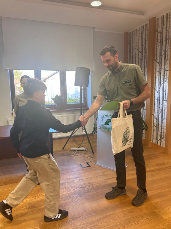 Wręczono nagrody w konkursie „Leśny krąg życia”