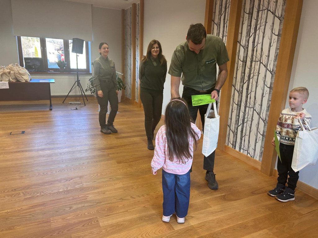 Wręczono nagrody w konkursie „Leśny krąg życia”