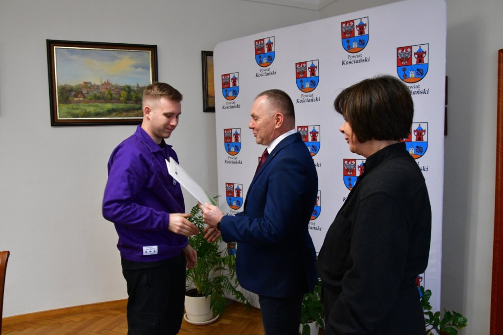 Kolejne dotacje na własne firmy od starosty