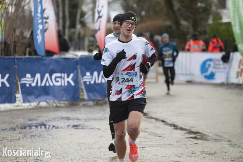 VI Zimowy Bieg Niedźwiedzia w Nowym Dębcu