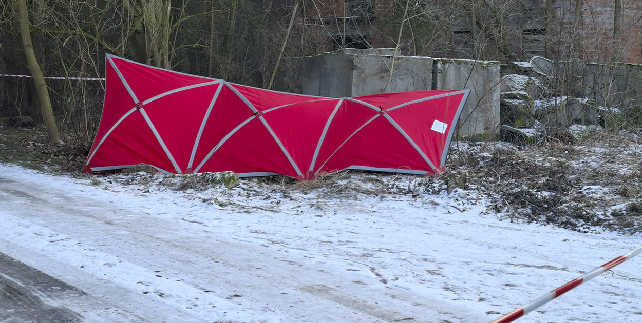 Znaleziono martwego mężczyznę w rowie w Starym Dębcu