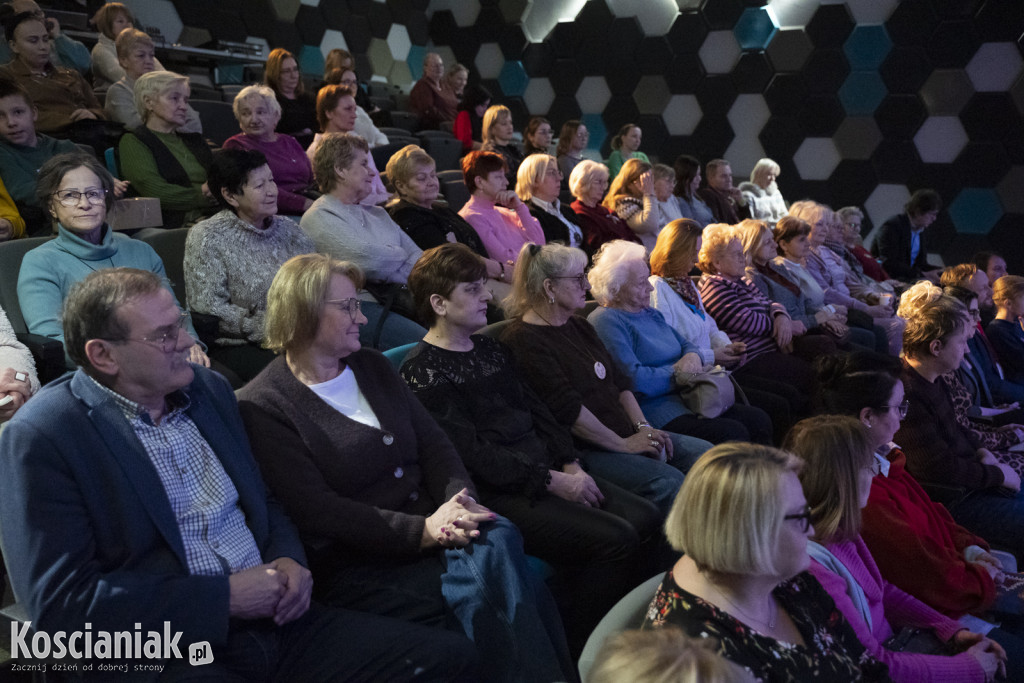 Cztery (NIE)ZWYKŁE kobiety opowiedziały o sobie