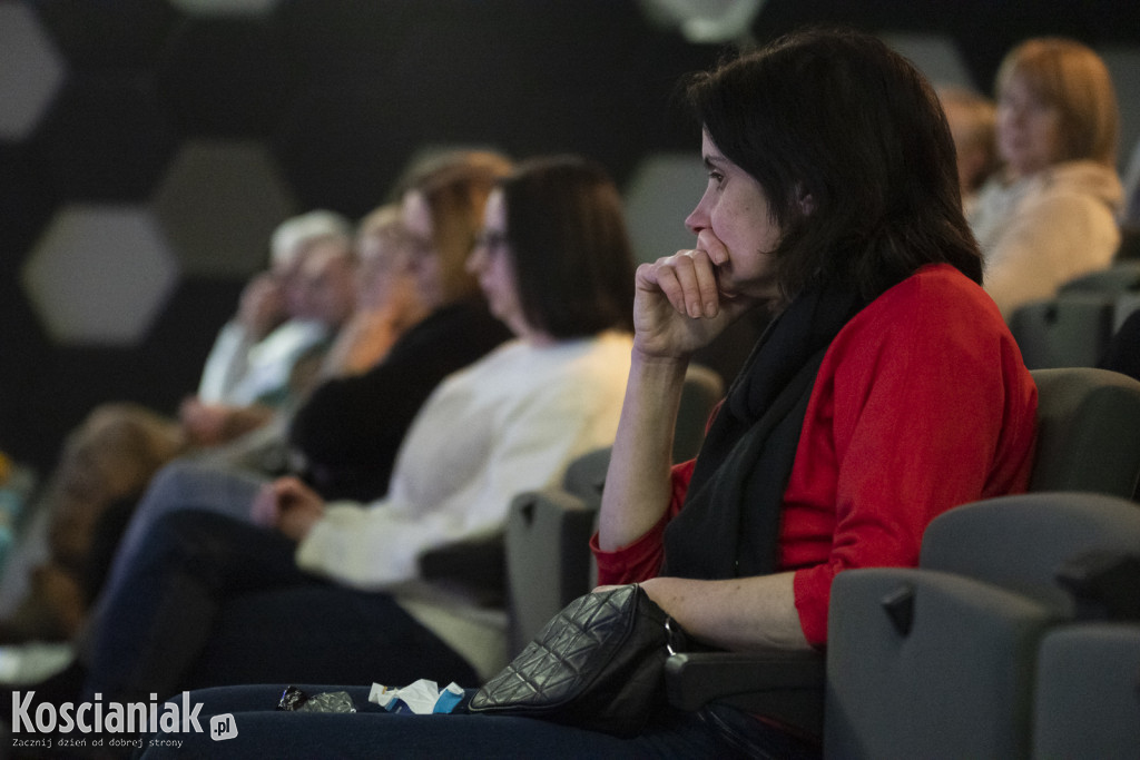 Cztery (NIE)ZWYKŁE kobiety opowiedziały o sobie