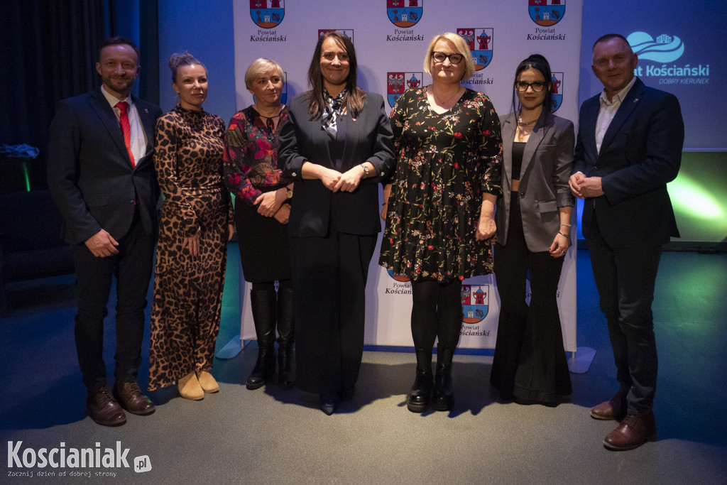 Cztery (NIE)ZWYKŁE kobiety opowiedziały o sobie