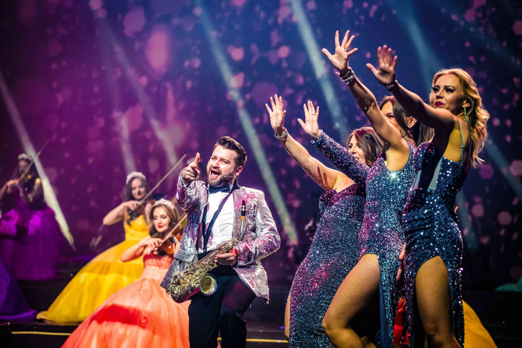 Orkiestra Księżniczek w walentynki w Kościanie