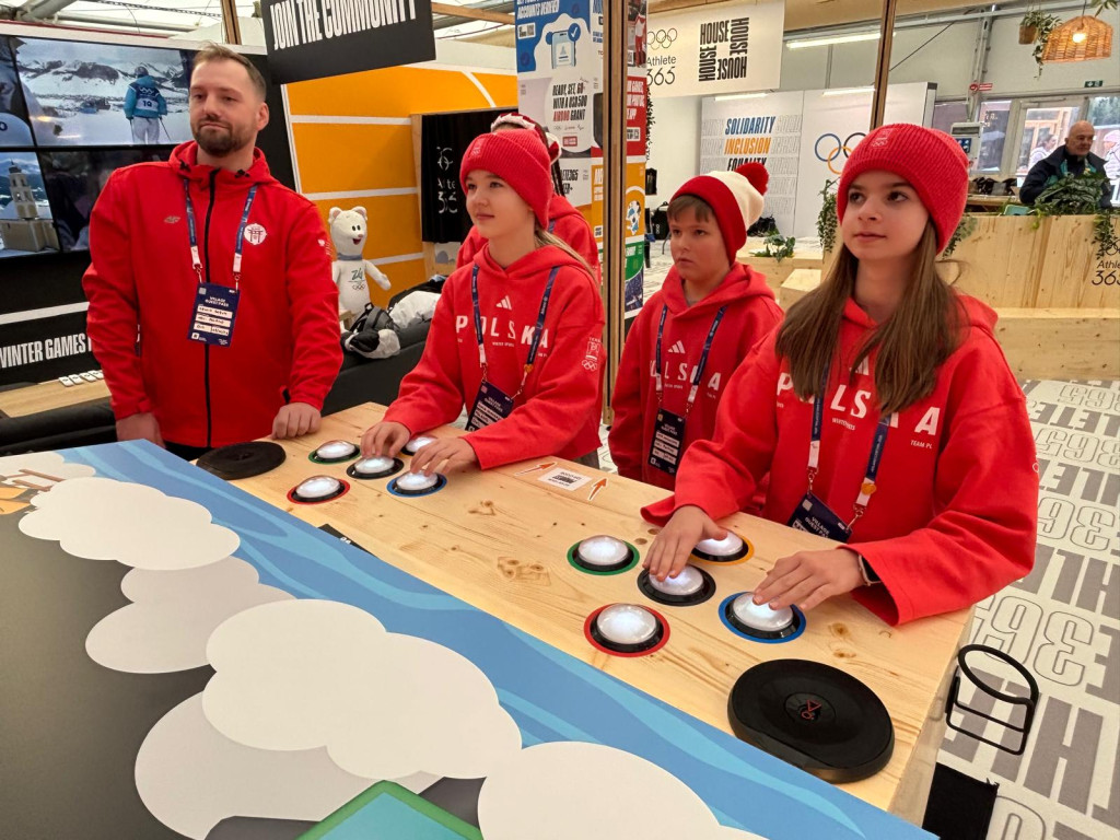 Kibice z Racotu odwiedzili olimpijską wioskę